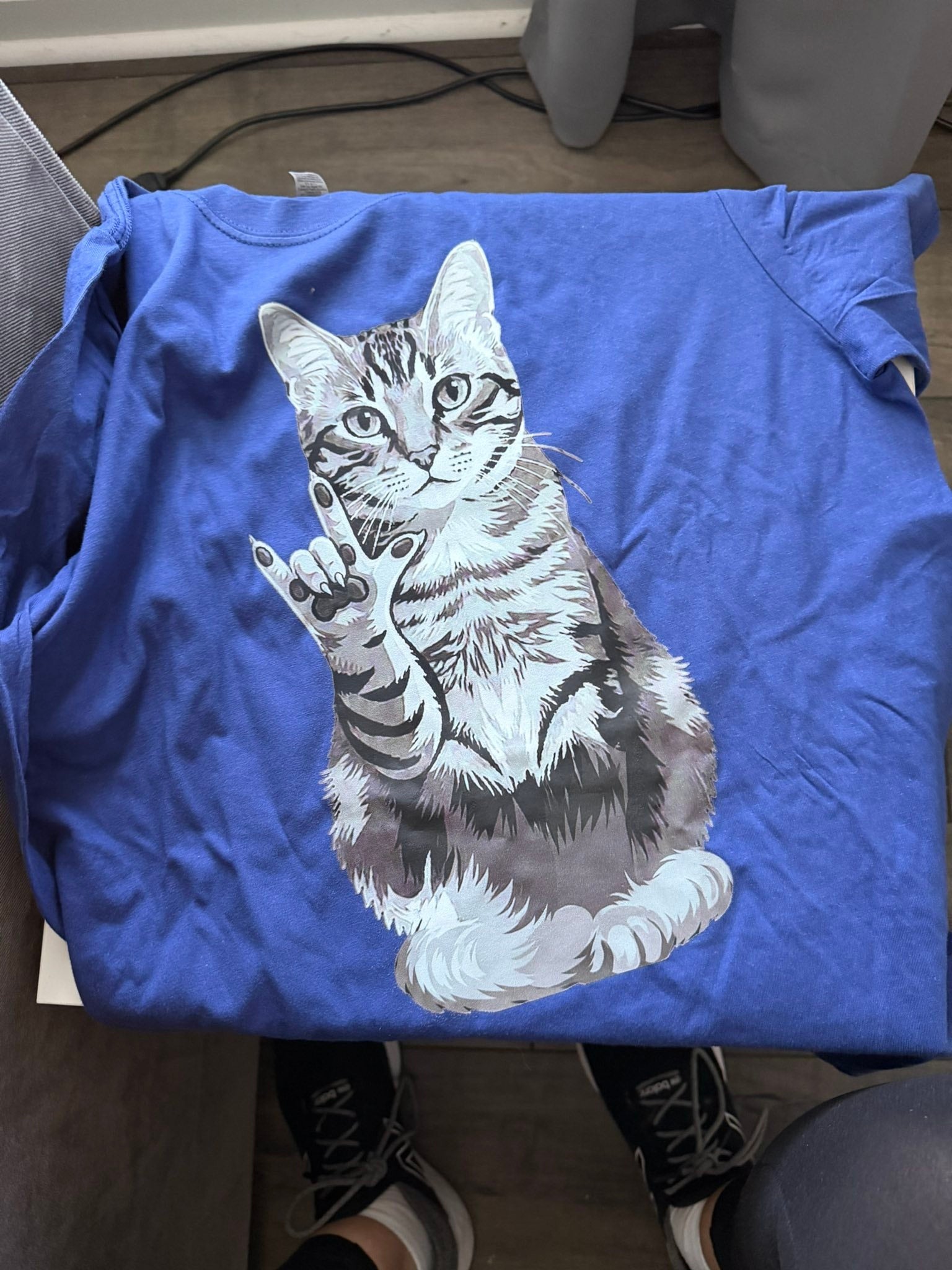 Tabby Cat with ILY Paw Desgin